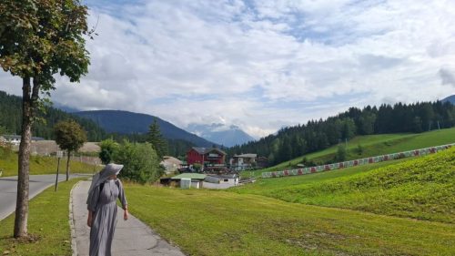 Foto 1 di 44