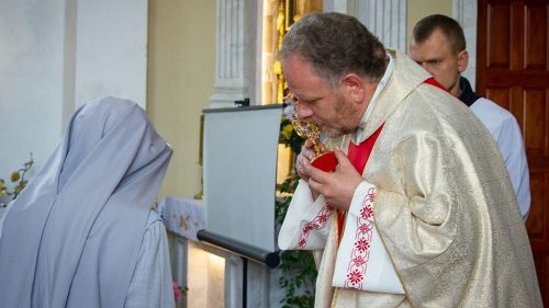 Foto 3 di 10