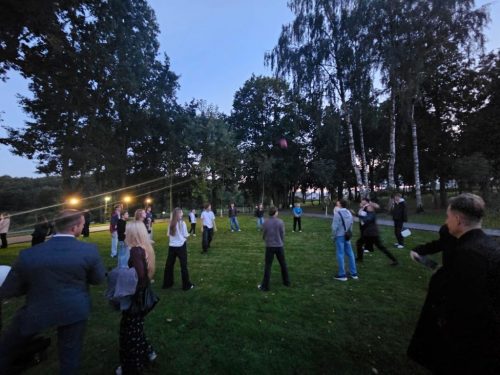 Foto 13 di 16