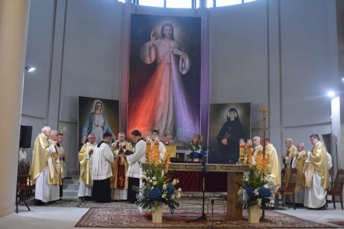 Foto 19 di 38