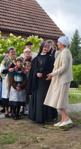 Foto 13 di 24