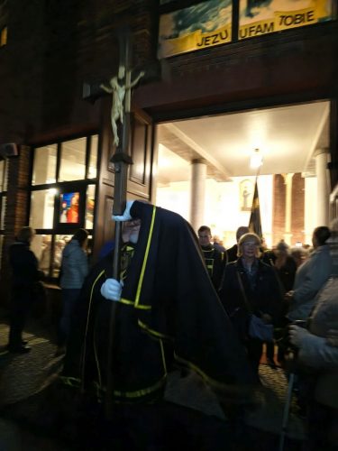 Foto 6 di 16