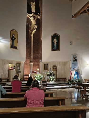 Foto 11 di 16